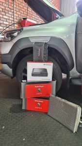Rockford Fosgate Hilux Upgrade